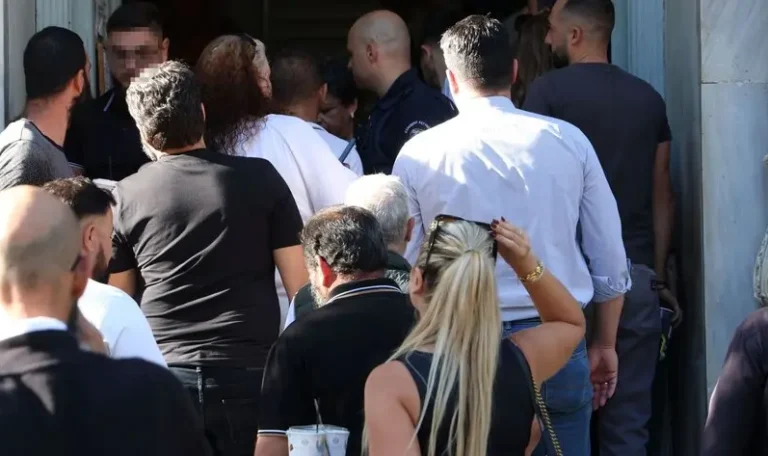 Εμπρησμός απορριμματοφόρων: ο υπεράνω υποψίας ηθικός αυτουργός και ο «ψυχικά διαταραγμένος» φυσικός αυτουργός 2 dikh aporrimmatofora hra